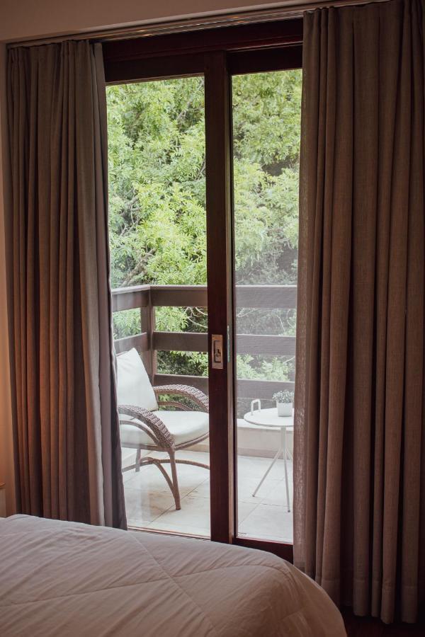 Haute Haus - 2*